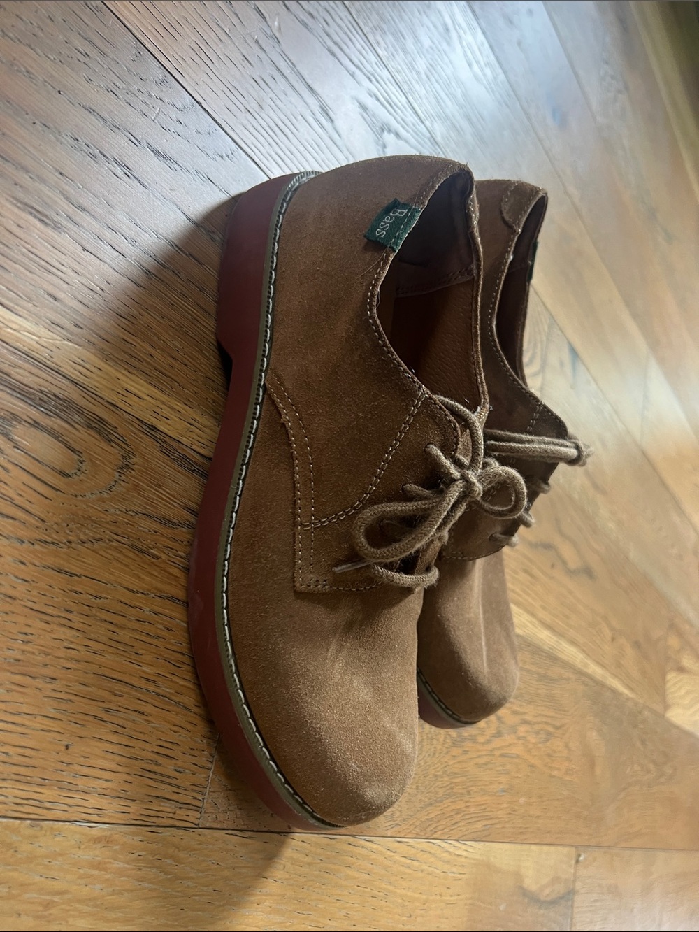 Bass women’s Tan Suede Derby Lace-Up Shoes - Picture 3 of 5